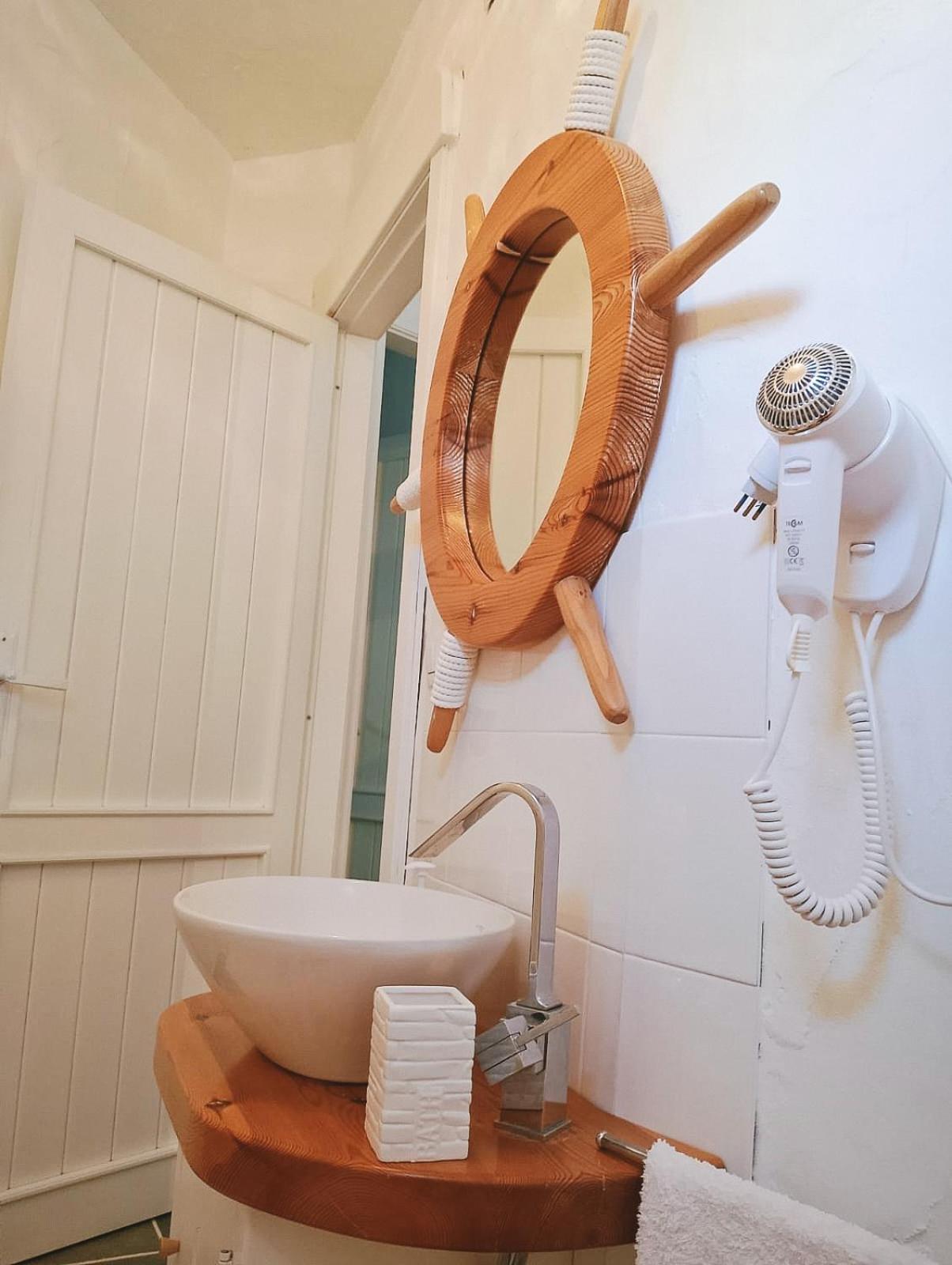 Ferienhaus Anna 300 M Dal Mare